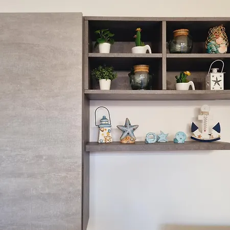 Residenza Baia Blu B Vista Mare 公寓 *