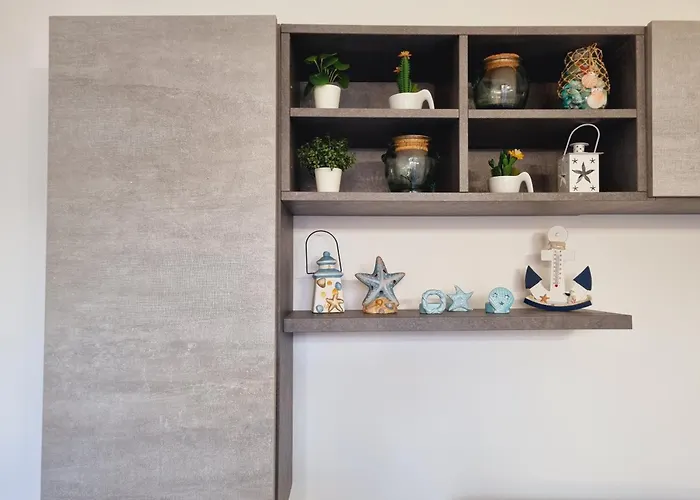 Residenza Baia Blu B Vista Mare Apartment *